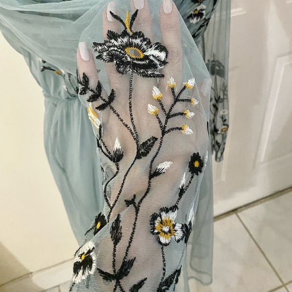 Embroidered boho flower dress - Picture 3 of 7